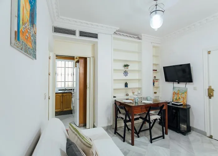 Cozy And Bright- 1Bd 1Bth - La Alfalfa